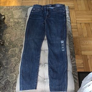 GAP HIGH RISE LEGGING